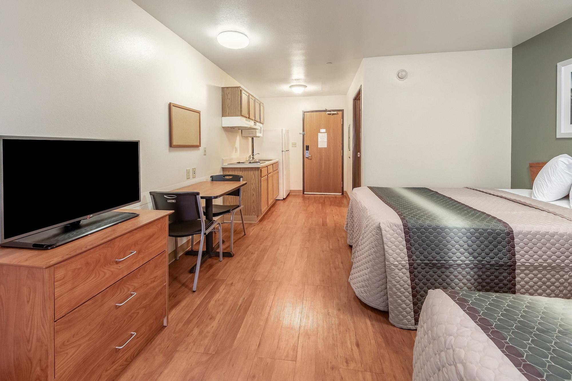 Motel Hometowne By Red Roof Columbus